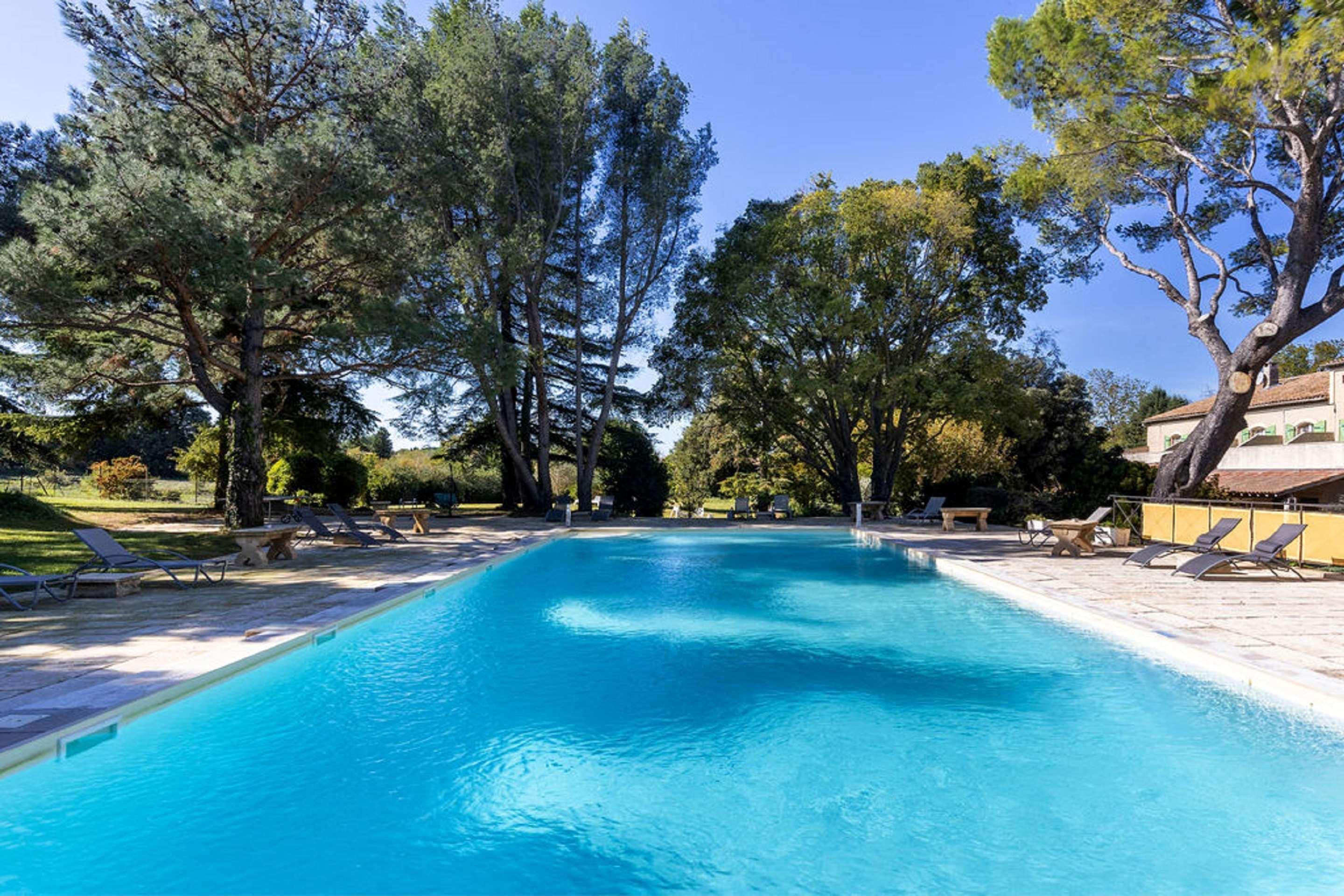 Best Western Le Val Majour Fontvieille Exterior foto